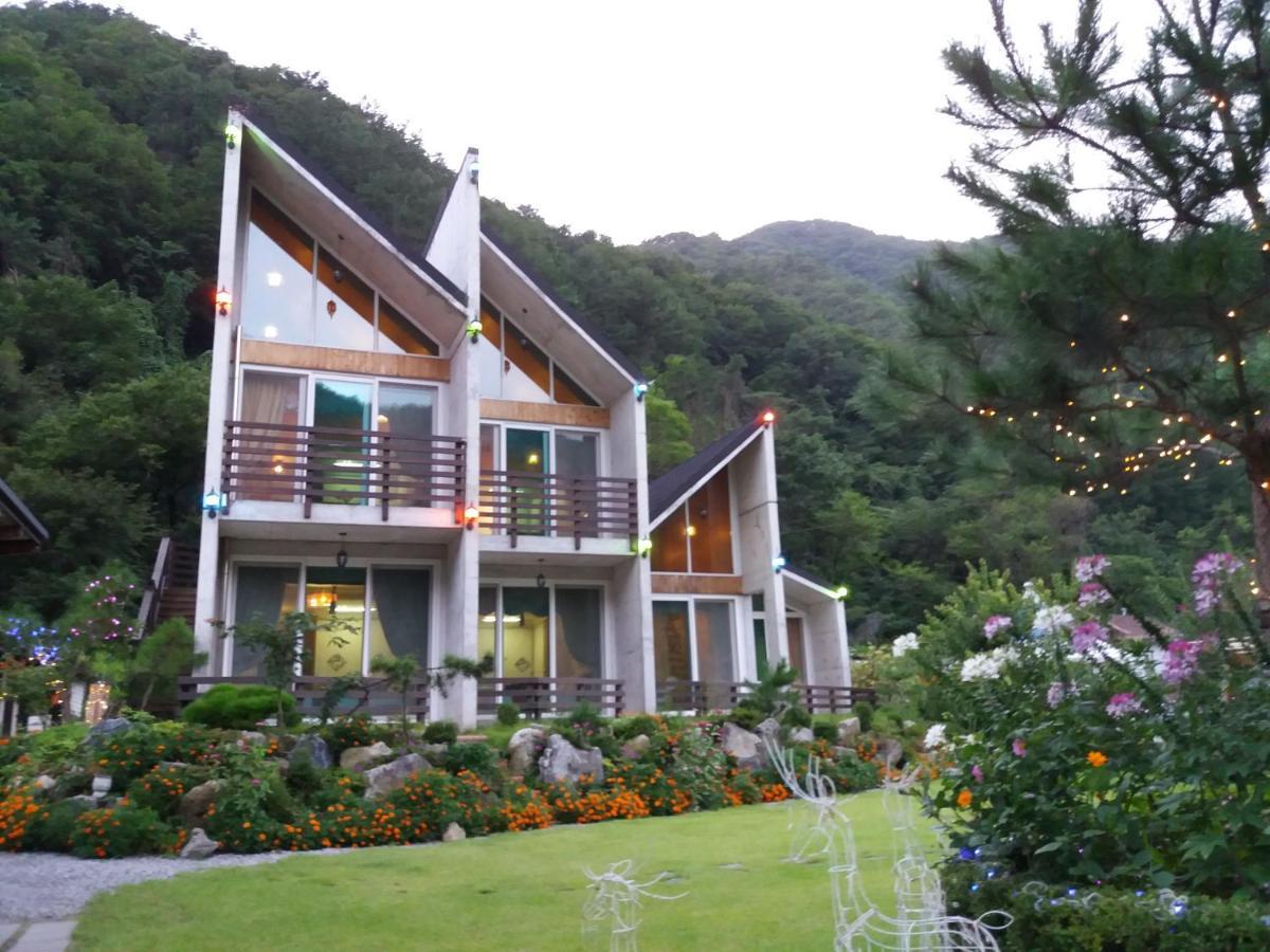 Moon On The Cloud Villa Yeongwol Dış mekan fotoğraf